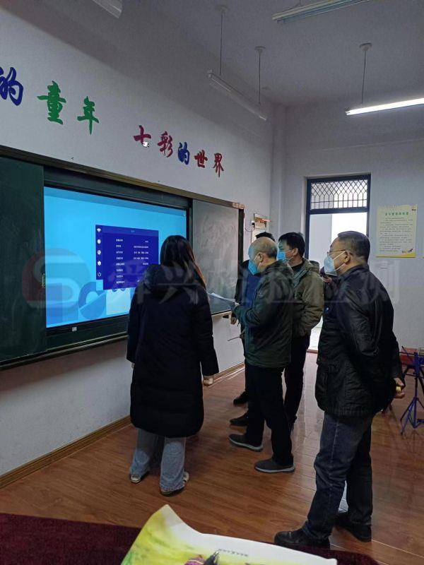 洛陽市孟津區(qū)-班班通教學(xué)設(shè)備驗(yàn)收2